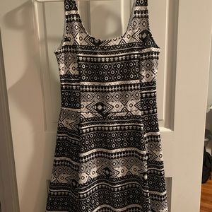 Black and white pattern dress